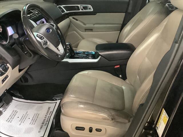 2013 Ford Explorer in Chicago, IL 60659 - 2316280 10