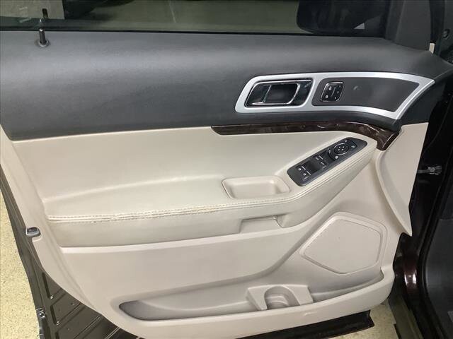 2013 Ford Explorer in Chicago, IL 60659 - 2316280 9