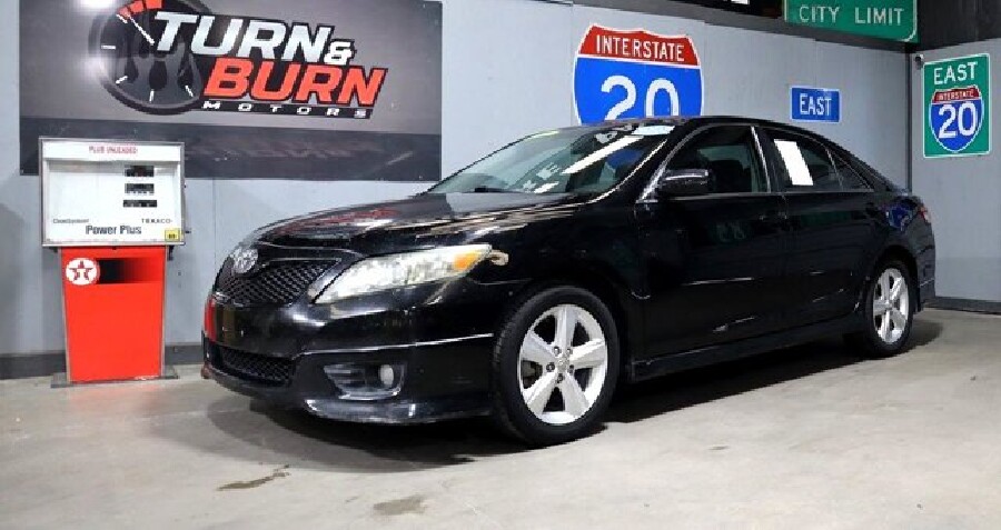 2010 Toyota Camry in Conyers, GA 30094 - 2316342