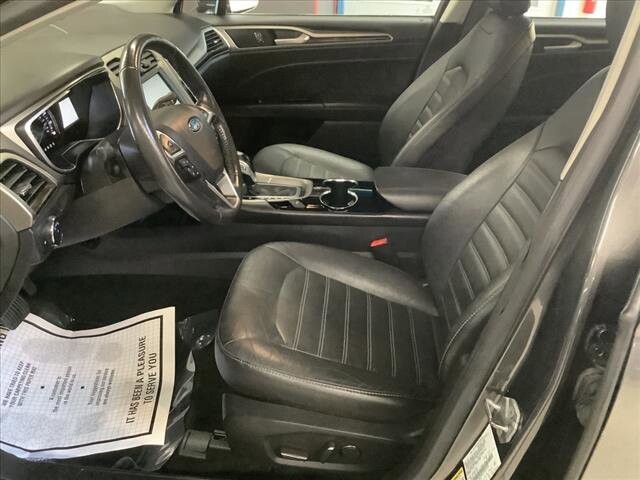 2015 Ford Fusion in Chicago, IL 60659 - 2316353 10