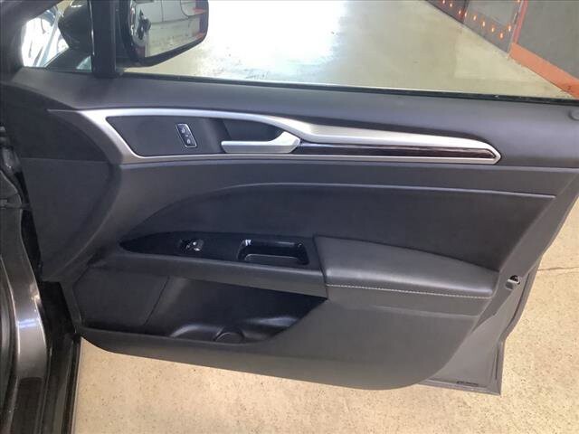 2015 Ford Fusion in Chicago, IL 60659 - 2316353 21