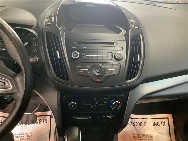 2017 Ford Escape in Chicago, IL 60659 - 2316354 15