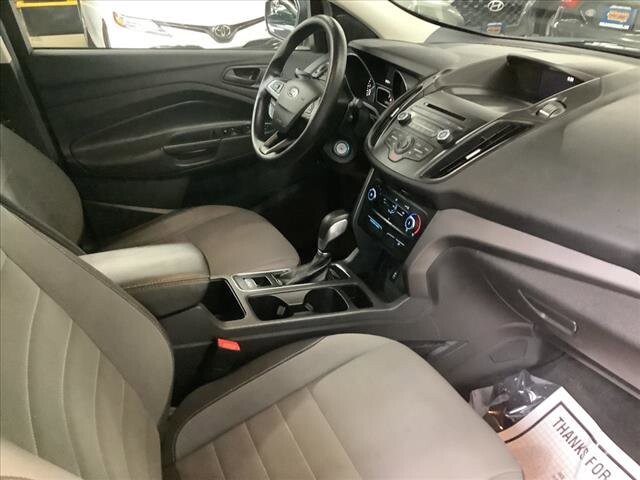 2017 Ford Escape in Chicago, IL 60659 - 2316354 22