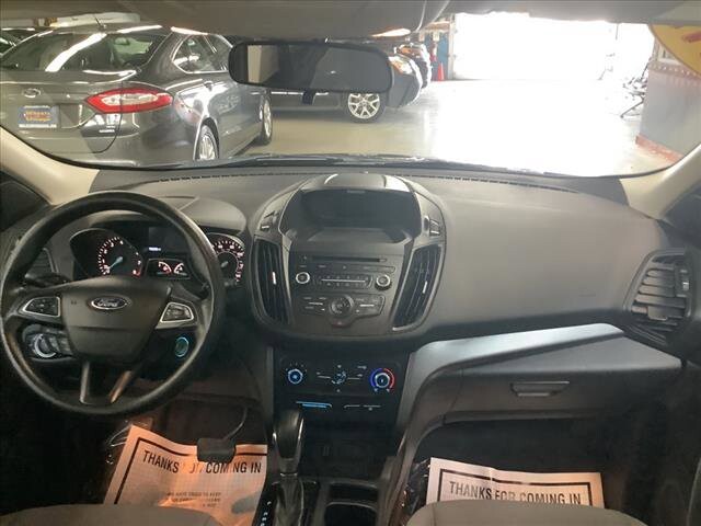 2017 Ford Escape in Chicago, IL 60659 - 2316354 20