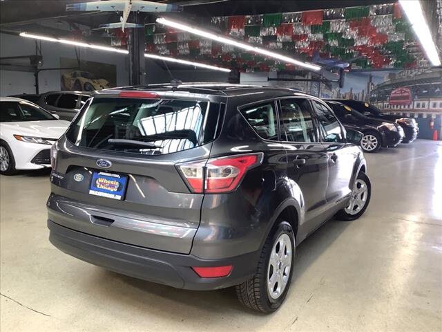 2017 Ford Escape in Chicago, IL 60659 - 2316354 5