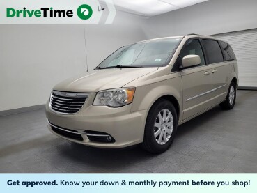 2014 Chrysler Town & Country in Greensboro, NC 27407