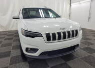 2019 Jeep Cherokee in St. Louis, MO 63125 - 2317613 14