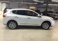 2013 Nissan Rogue in Chicago, IL 60659 - 2317685 6