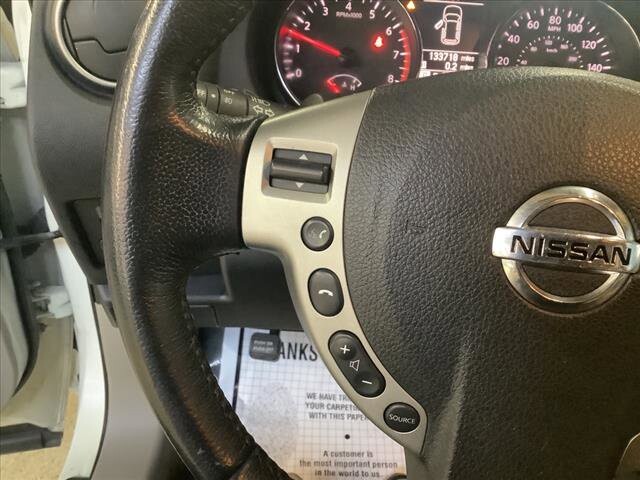 2013 Nissan Rogue in Chicago, IL 60659 - 2317685 11