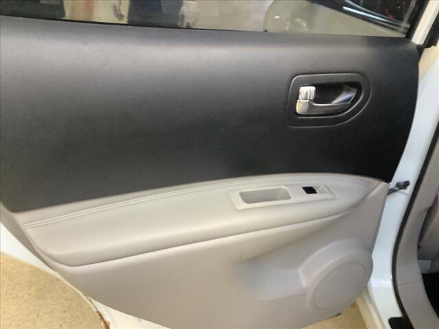 2013 Nissan Rogue in Chicago, IL 60659 - 2317685 16