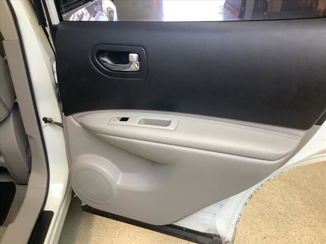 2013 Nissan Rogue in Chicago, IL 60659 - 2317685 19