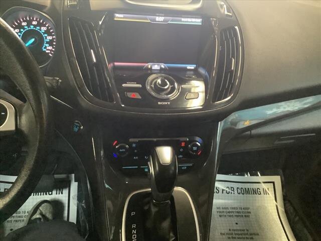 2013 Ford Escape in Chicago, IL 60659 - 2317686 16