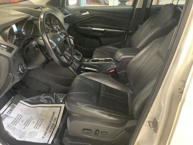2013 Ford Escape in Chicago, IL 60659 - 2317686 10