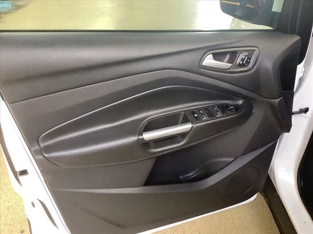 2013 Ford Escape in Chicago, IL 60659 - 2317686 9