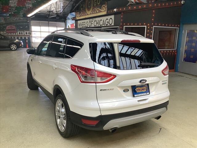 2013 Ford Escape in Chicago, IL 60659 - 2317686 3