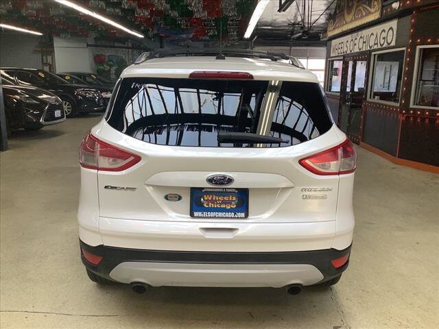 2013 Ford Escape in Chicago, IL 60659 - 2317686 4