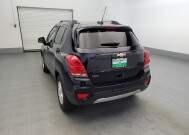 2021 Chevrolet Trax in Temple Hills, MD 20746 - 2318063 6