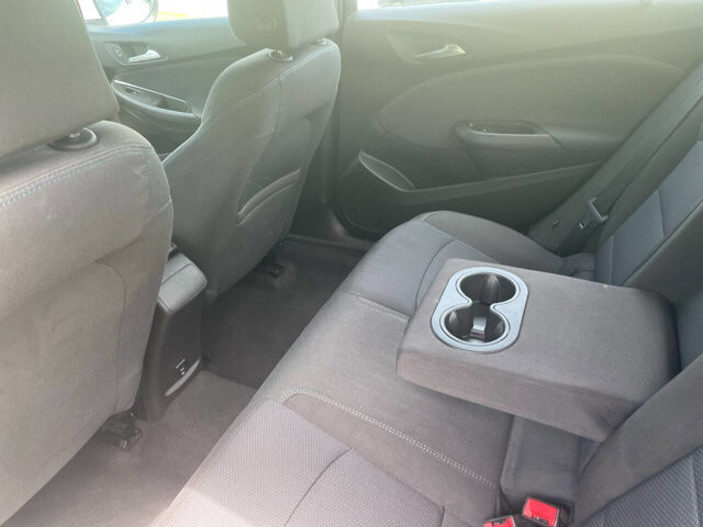 2018 Chevrolet Cruze in Commerce, GA 30529 - 2318237 7