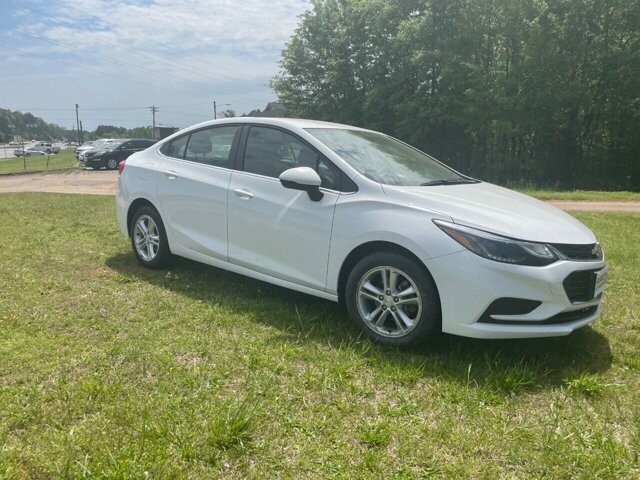 2018 Chevrolet Cruze in Commerce, GA 30529 - 2318237 26