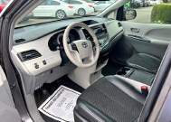 2013 Toyota Sienna in Tacoma, WA 98409 - 2318257 17