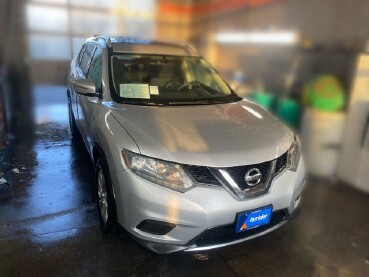 2015 Nissan Rogue in Milwaukee, WI 53221