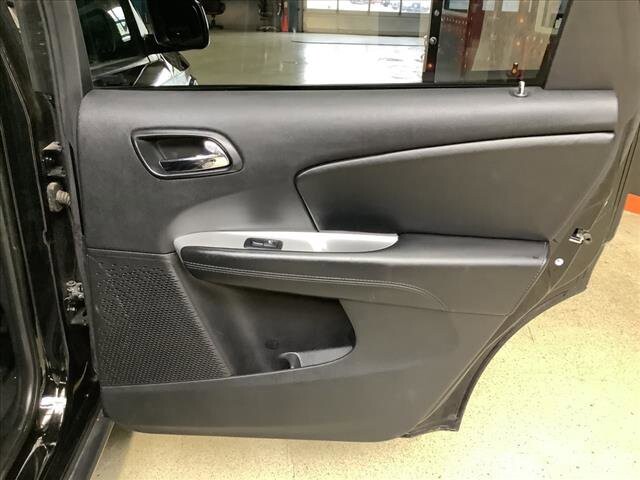 2019 Dodge Journey in Chicago, IL 60659 - 2318264 19