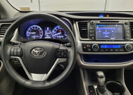 2016 Toyota Highlander in Glendale, AZ 85301 - 2319327 22