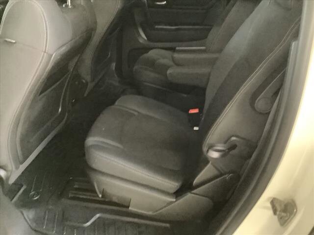 2014 GMC Acadia in Chicago, IL 60659 - 2320060 16