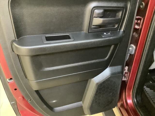 2018 RAM 1500 in Chicago, IL 60659 - 2320061 15