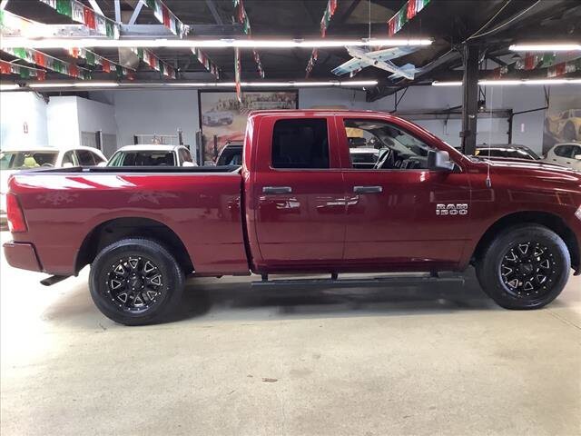 2018 RAM 1500 in Chicago, IL 60659 - 2320061 6