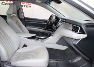 2018 Toyota Camry in Lombard, IL 60148 - 2320120 38