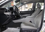 2018 Toyota Camry in Lombard, IL 60148 - 2320120 16
