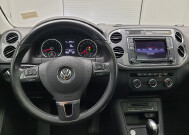 2016 Volkswagen Tiguan in Eastpointe, MI 48021 - 2320436 22