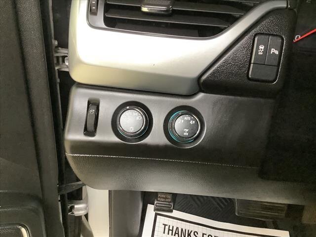 2015 Chevrolet Tahoe in Chicago, IL 60659 - 2320603 11