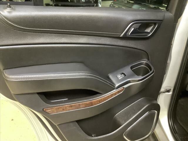 2015 Chevrolet Tahoe in Chicago, IL 60659 - 2320603 16