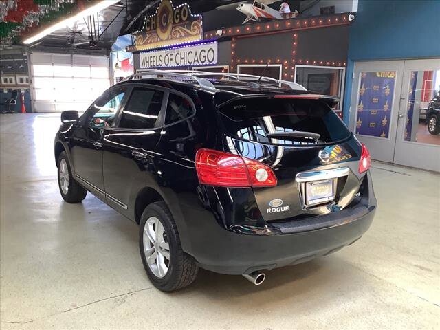 2013 Nissan Rogue in Chicago, IL 60659 - 2320685 3