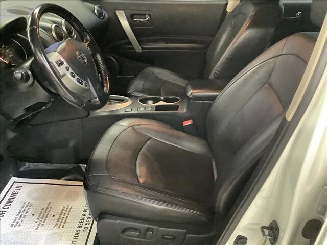 2012 Nissan Rogue in Chicago, IL 60659 - 2320964 10