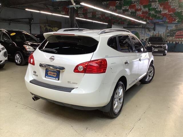 2012 Nissan Rogue in Chicago, IL 60659 - 2320964 5