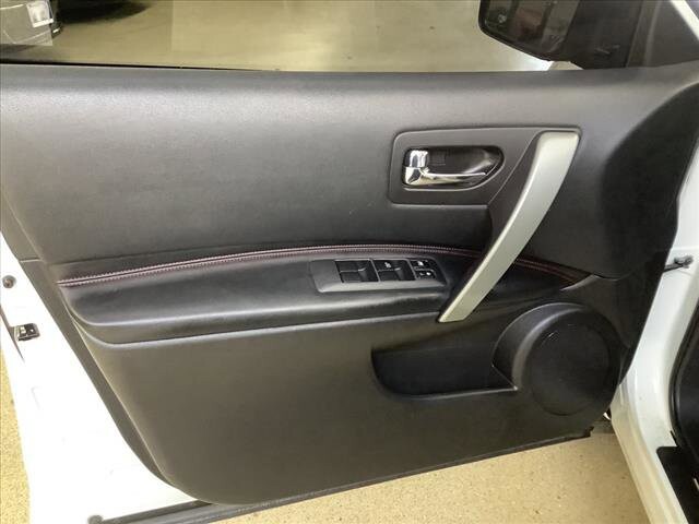 2012 Nissan Rogue in Chicago, IL 60659 - 2320964 9