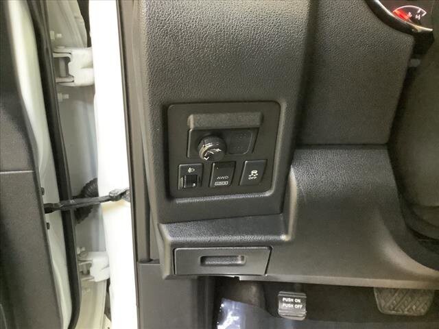 2012 Nissan Rogue in Chicago, IL 60659 - 2320964 11