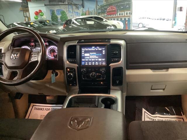 2019 RAM 1500 in Chicago, IL 60659 - 2320988 19