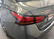 2021 Nissan Altima in Milwaulkee, WI 53221 - 2321021 35