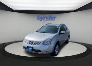 2009 Nissan Rogue in Milwaukee, WI 53221 - 2321253 4