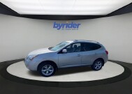2009 Nissan Rogue in Milwaukee, WI 53221 - 2321253 5