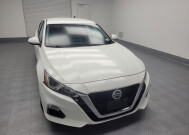 2020 Nissan Altima in Indianapolis, IN 46222 - 2321293 14