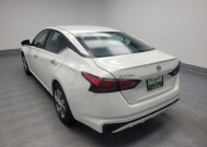 2020 Nissan Altima in Indianapolis, IN 46222 - 2321293 5