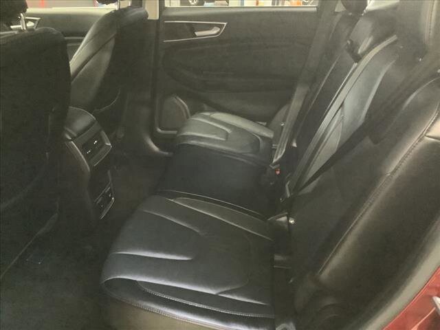 2017 Ford Edge in Chicago, IL 60659 - 2321508 17