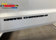 2021 Jeep Grand Cherokee in Milwaulkee, WI 53221 - 2321611 39