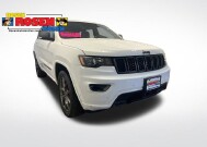 2021 Jeep Grand Cherokee in Milwaulkee, WI 53221 - 2321611 3
