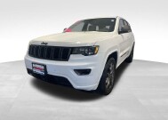 2021 Jeep Grand Cherokee in Milwaulkee, WI 53221 - 2321611 1